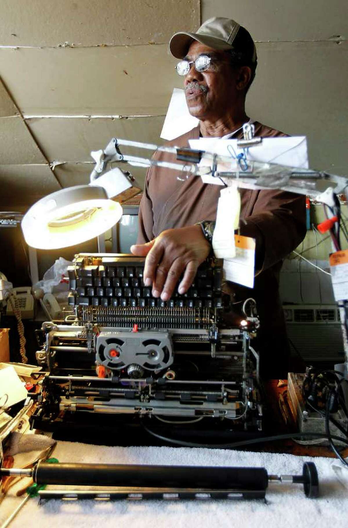 Typewriter repairman keeps busy in hightech age