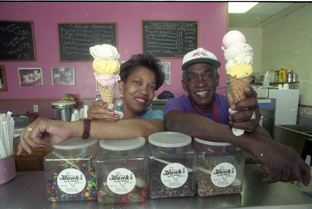 Hank's Ice Cream owner Hank Wiggins dies at 74