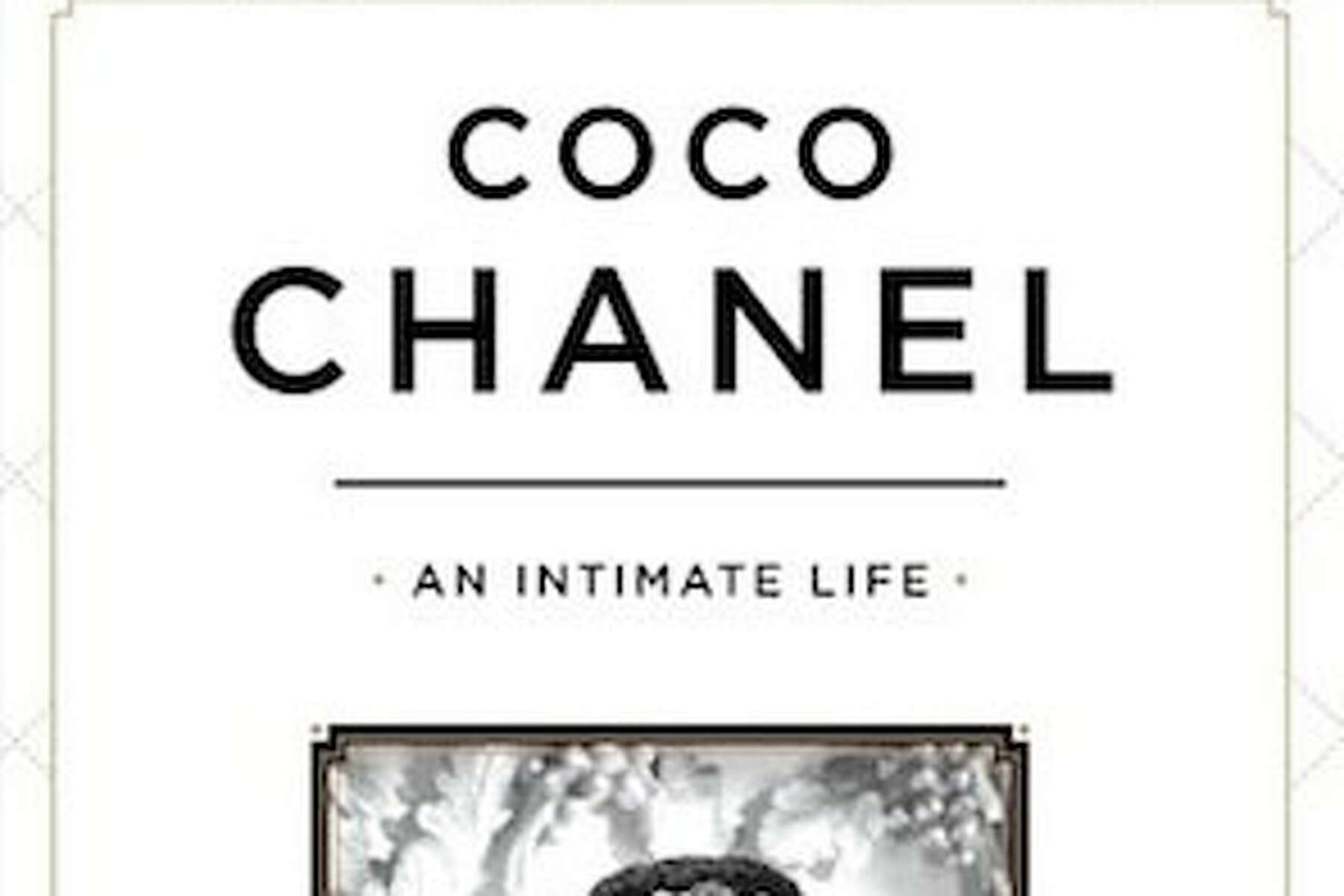 Coco Chanel Special Edition: The Illustrated World of a Fashion Icon Hess