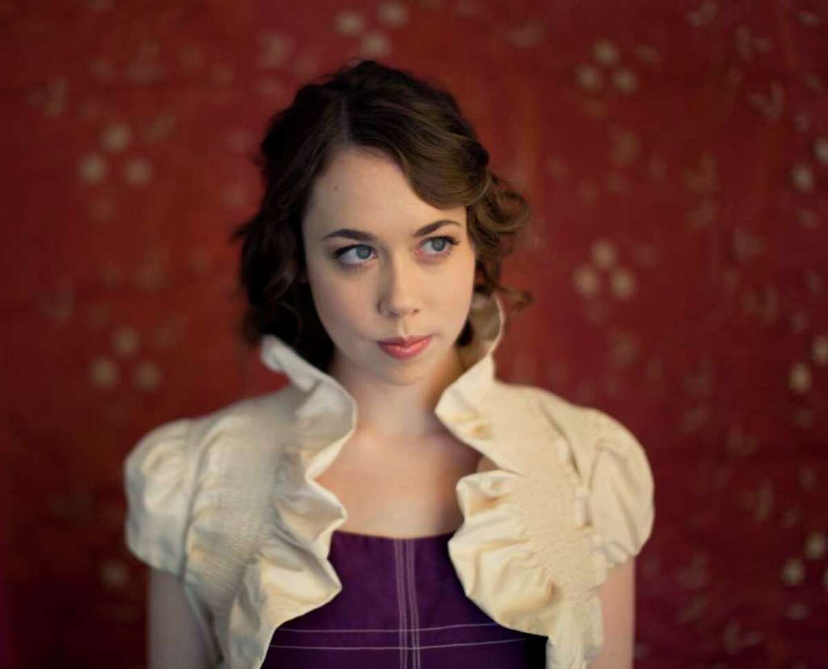 image of musician Sarah Jarosz