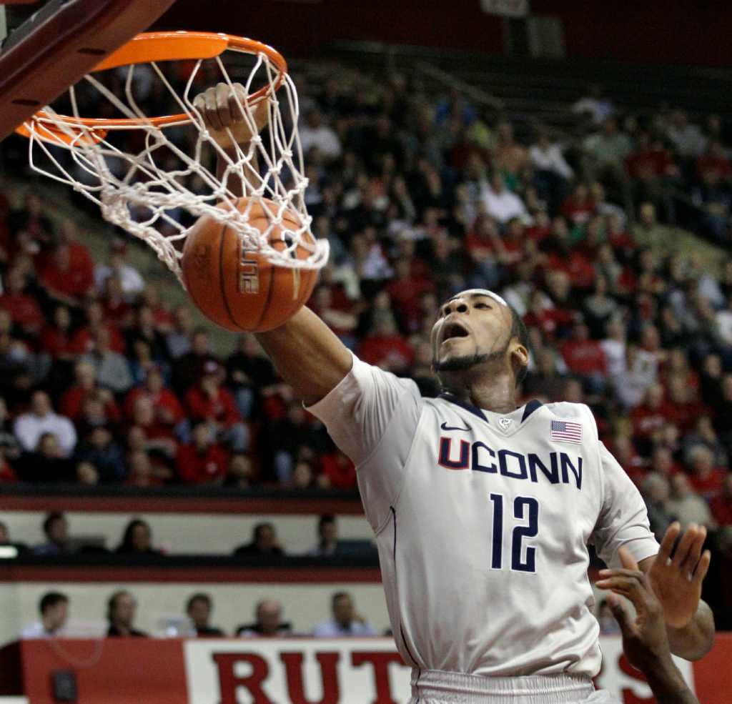 struggling-uconn-men-fall-to-rutgers