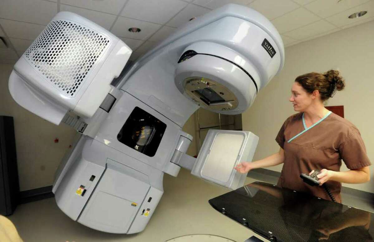 New Altus Cancer Center opens today