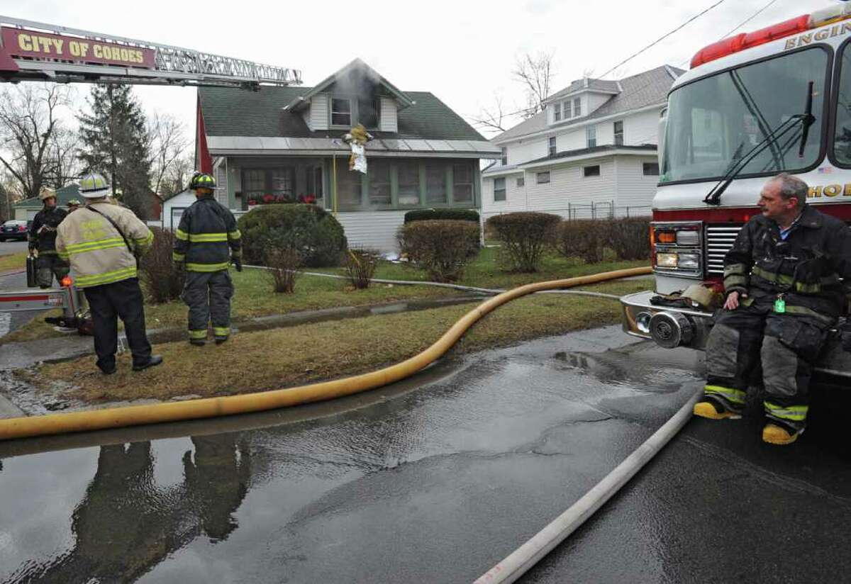 Fire damages house in Cohoes