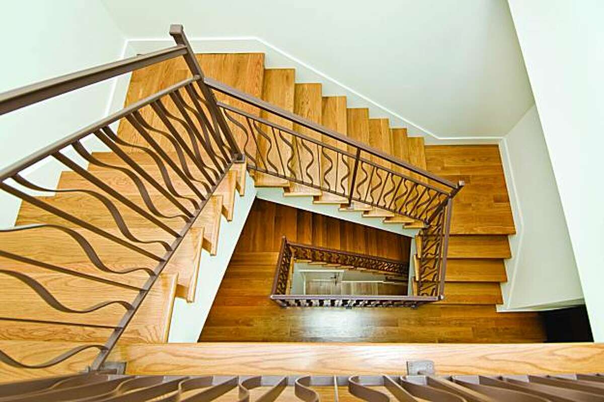 Brandnew, threelevel Cow Hollow home with views