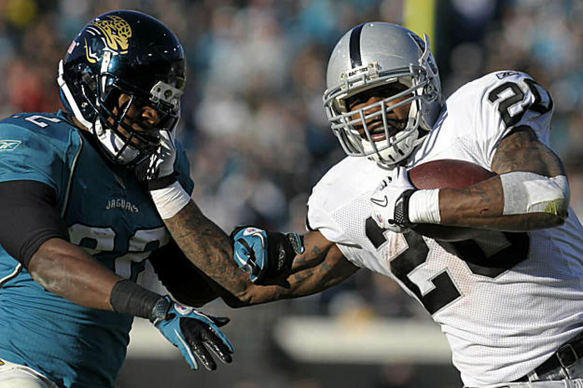 RB Darren McFadden 36-yard run