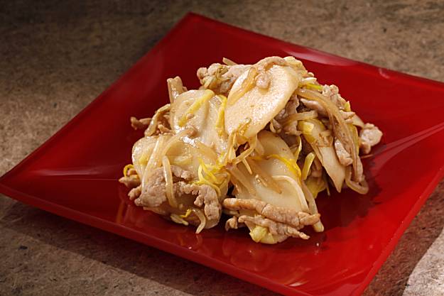 Ring in Lunar New Year with rice cake