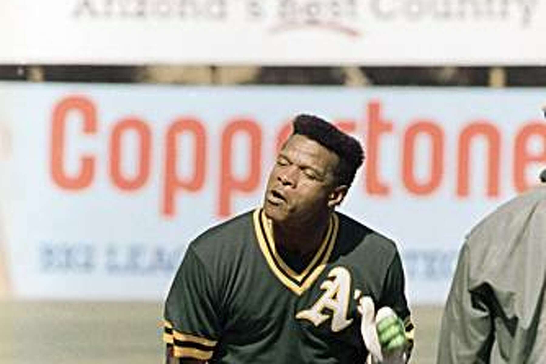 Rickey Henderson has come through Las Vegas for many yearsas a MLB  Player and a Coach. He's been great during each visit. #tbt