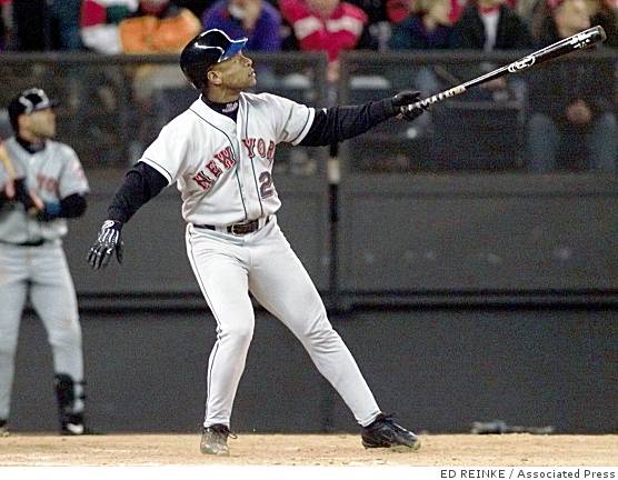 Outfielder Rickey Henderson of the New York Mets poses for a studio News  Photo - Getty Images