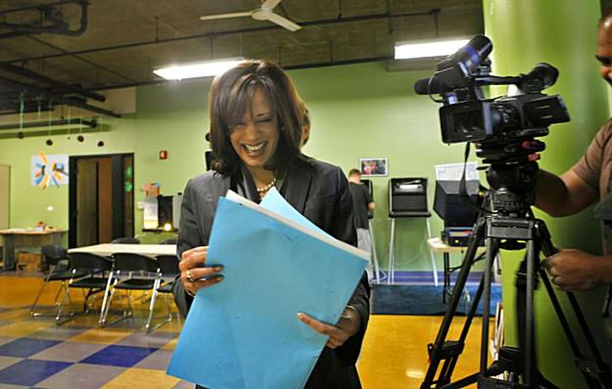 Harris casts her ballot for California attorney general Harris casts her vote for California attorney general at precinct 3637 in San Francisco in this file photo from Nov. 2, 2010. Wonder who she voted for?