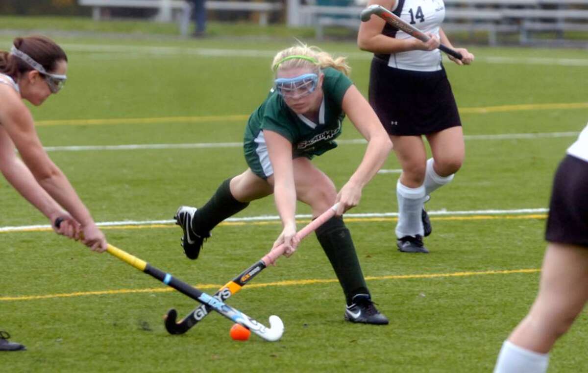Convent of the Sacred Heart field hockey blanks St. Luke's