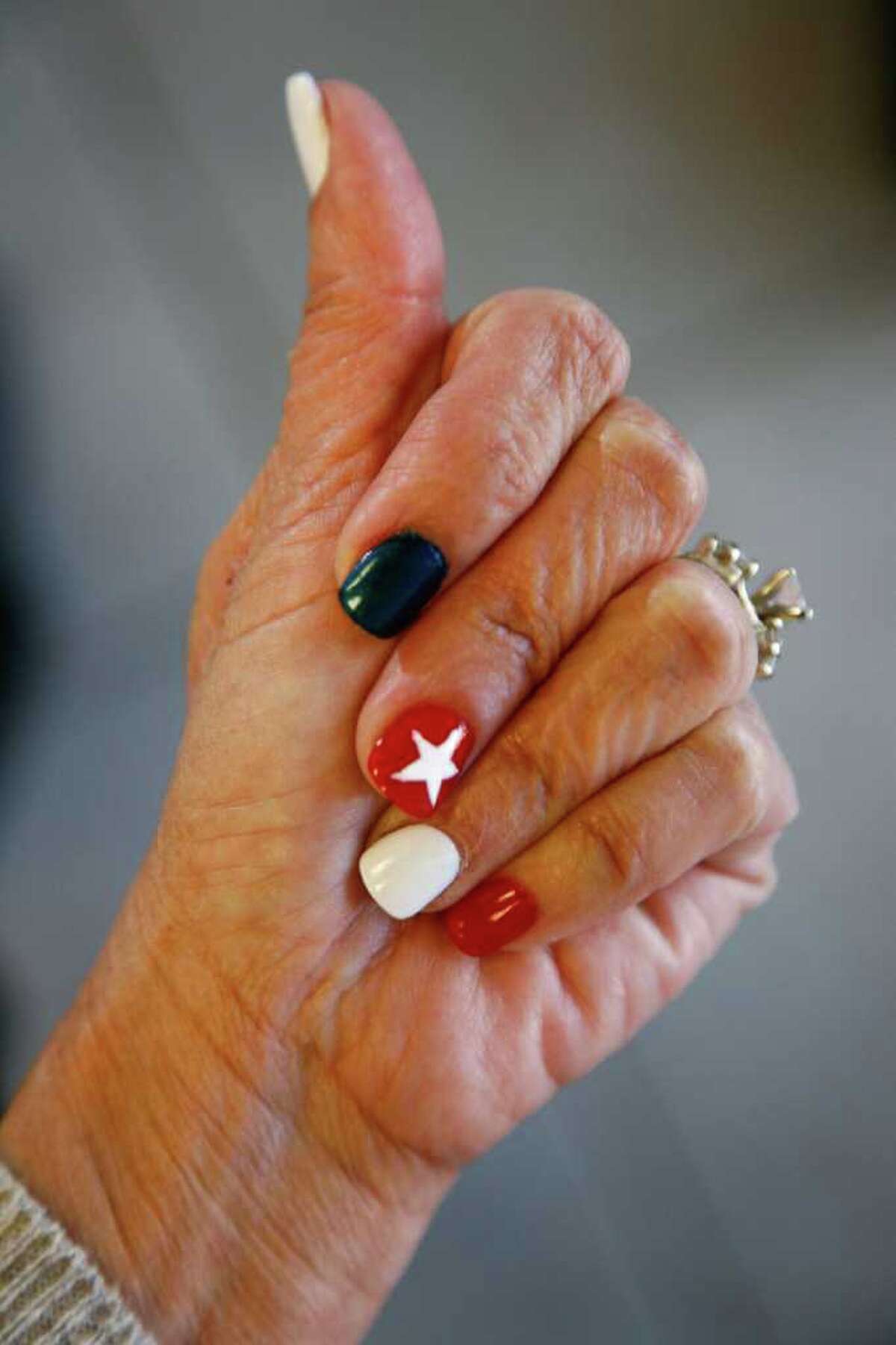 Fashionable female fans show off Texans' pride