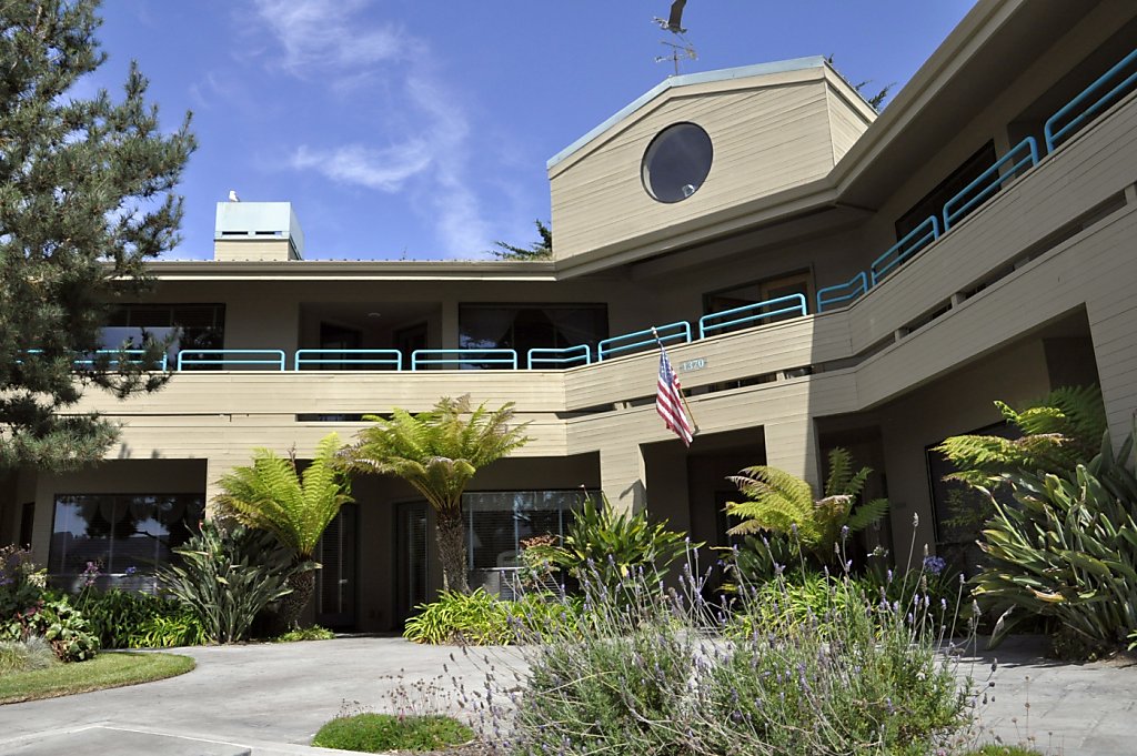 Baywood Inn, Los Osos Distinction with bay views