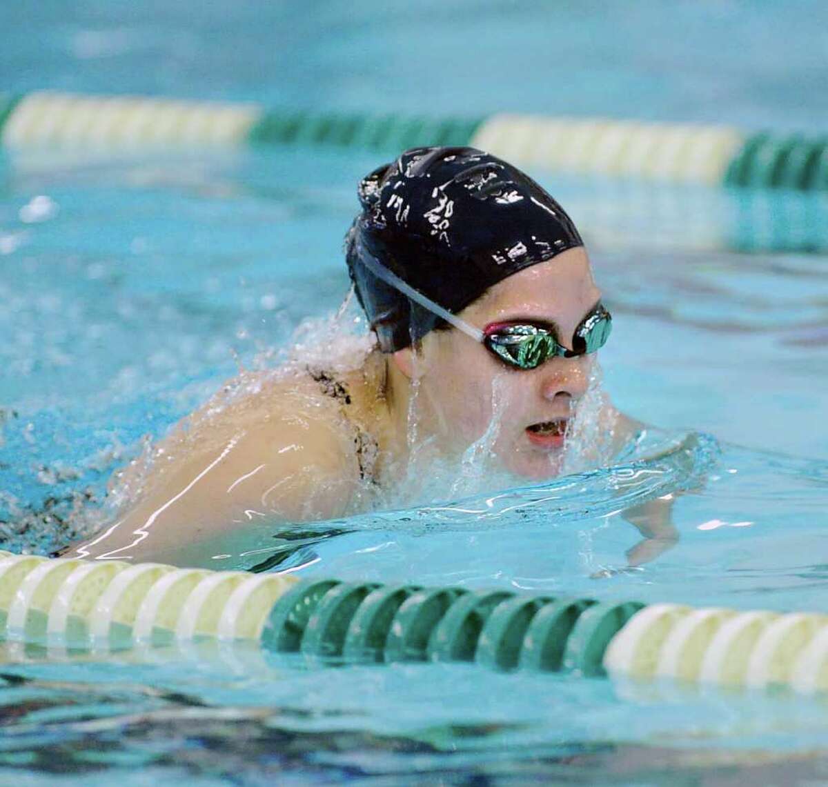 Sacred Heart swimmers leave Ethel Walker in their wake