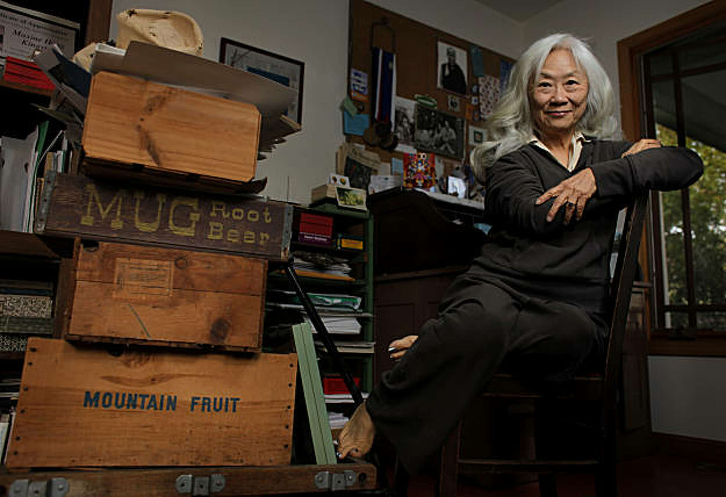 maxine-hong-kingston-embarks-on-new-life-chapter