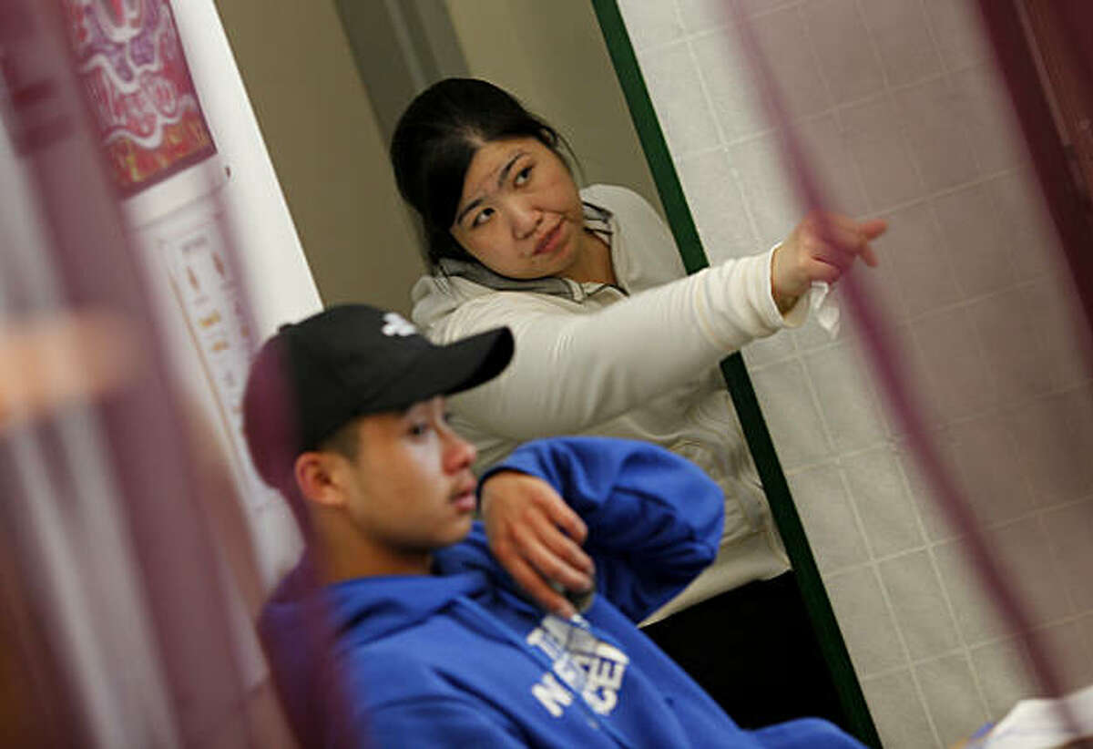 Oakland L A Schools To Add Health Centers