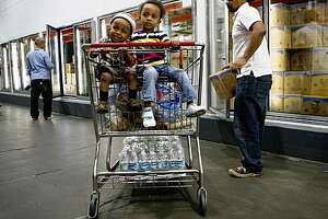 Grocery shopping with children can lead to unhealthy purchases
