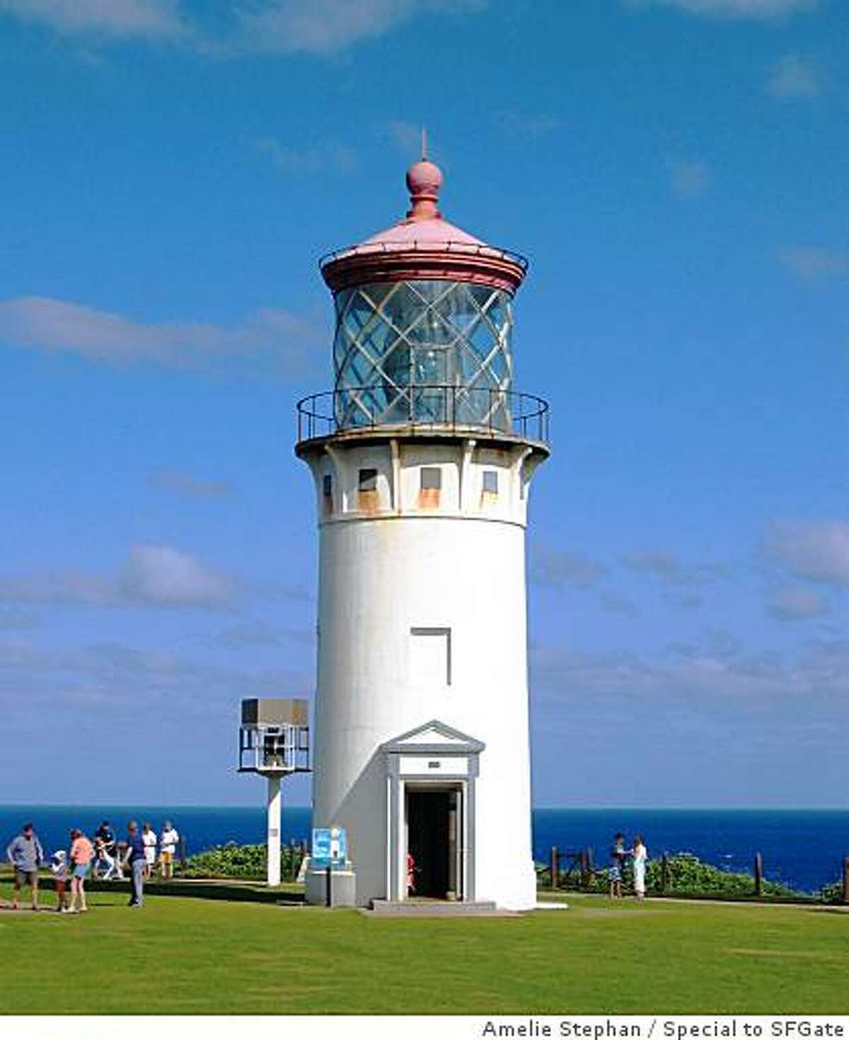 Lighthouses illuminate Hawaii's unique history, environment