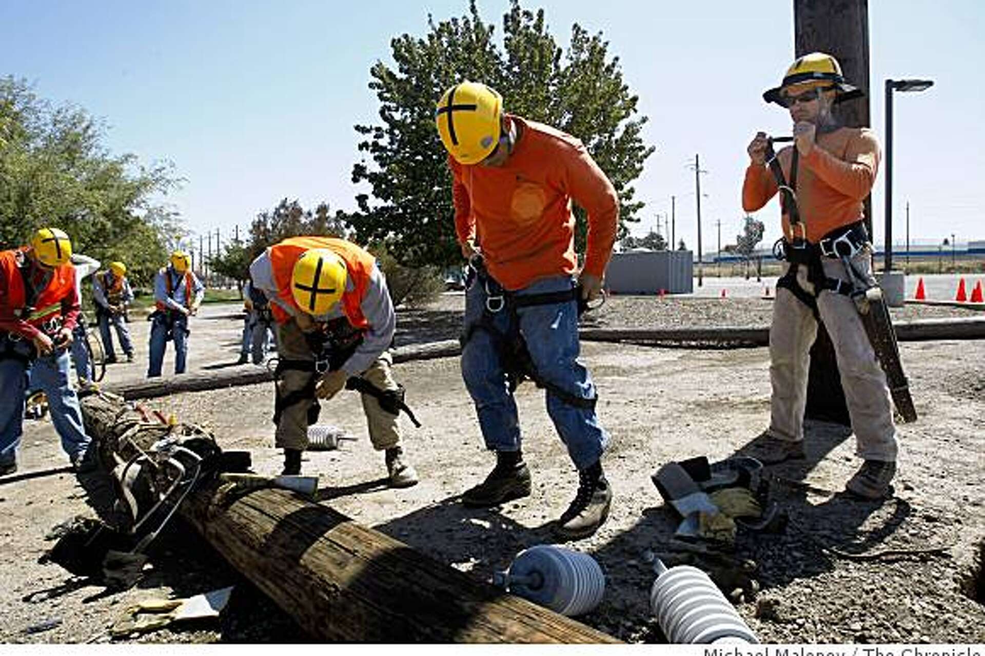 PG&E, citing infrastructure, seeks rate hikes