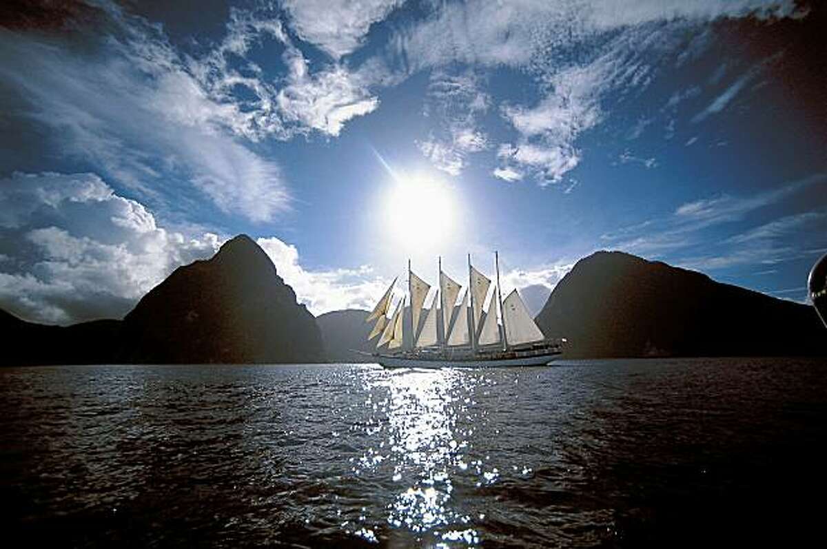 windjammer barefoot cruises polynesia