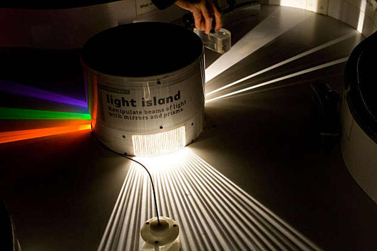 Seensters The Exploratorium's "Fire and Ice" After Dark