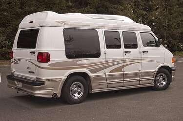2000 dodge conversion van hi top