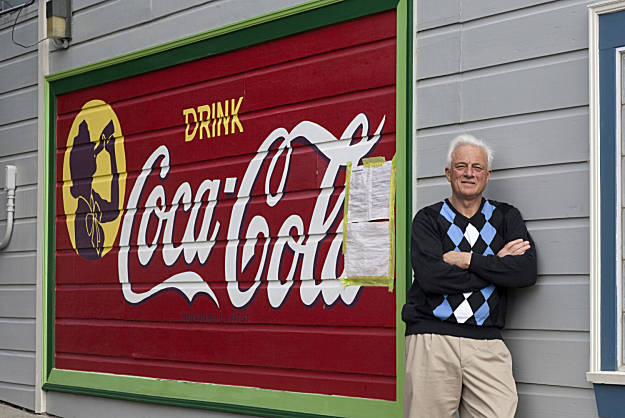 SF's Bernal Heights in uproar over old Coke sign