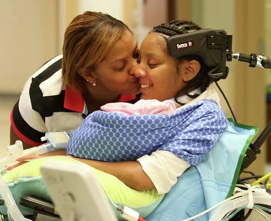 After Giving Birth A Paralyzed Teen Finds Hope In Newborn Houston 