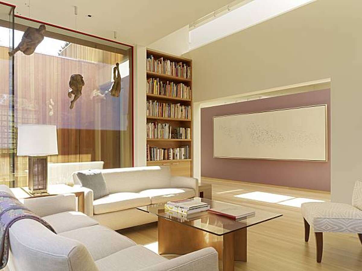 Menlo Park glass house assists with a light touch