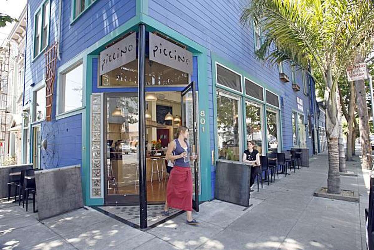 Piccino, pizza and coffee cafe in the historic Dogpatch neighborhood, 801 22nd Street, San Francisco. Photographed May 24, 2007.