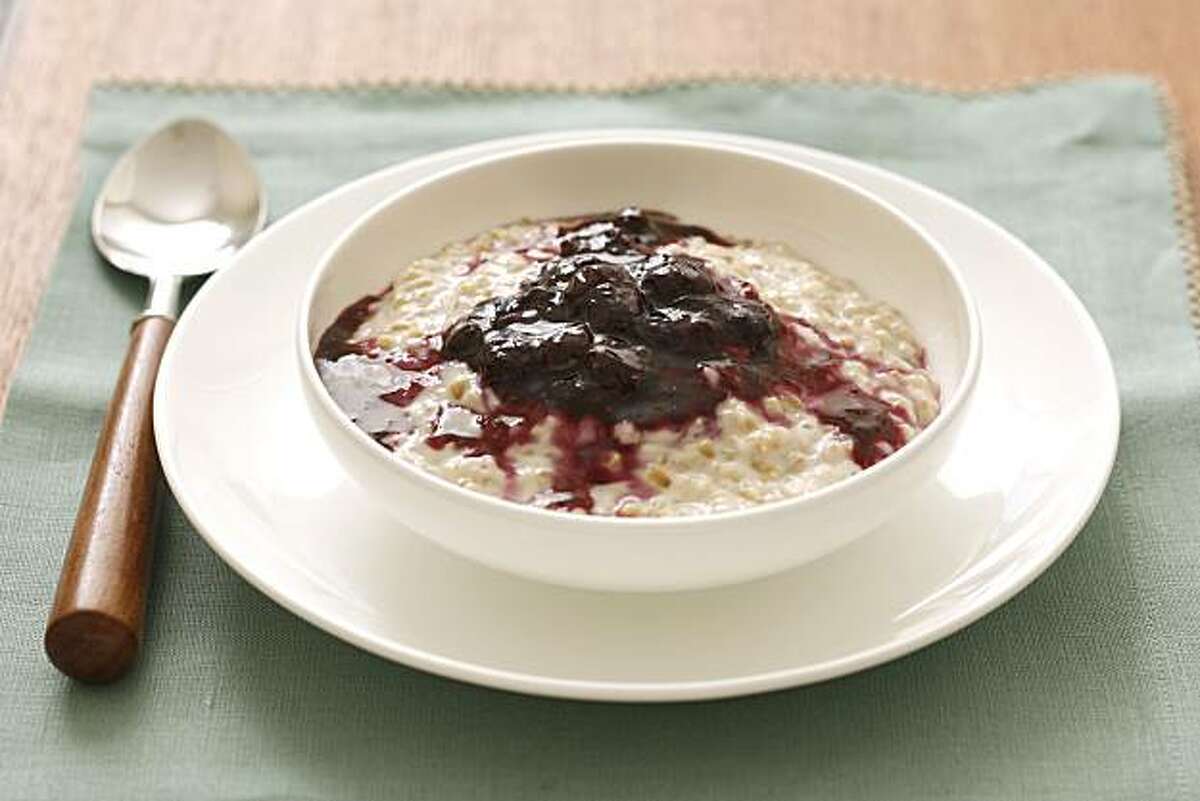Quick steel-cut oats with blueberry-cinnamon syrup in San Francisco, on April 30, 2008. Food styled by Ethel Brennan. Photo by Craig Lee / The San Francisco Chronicle