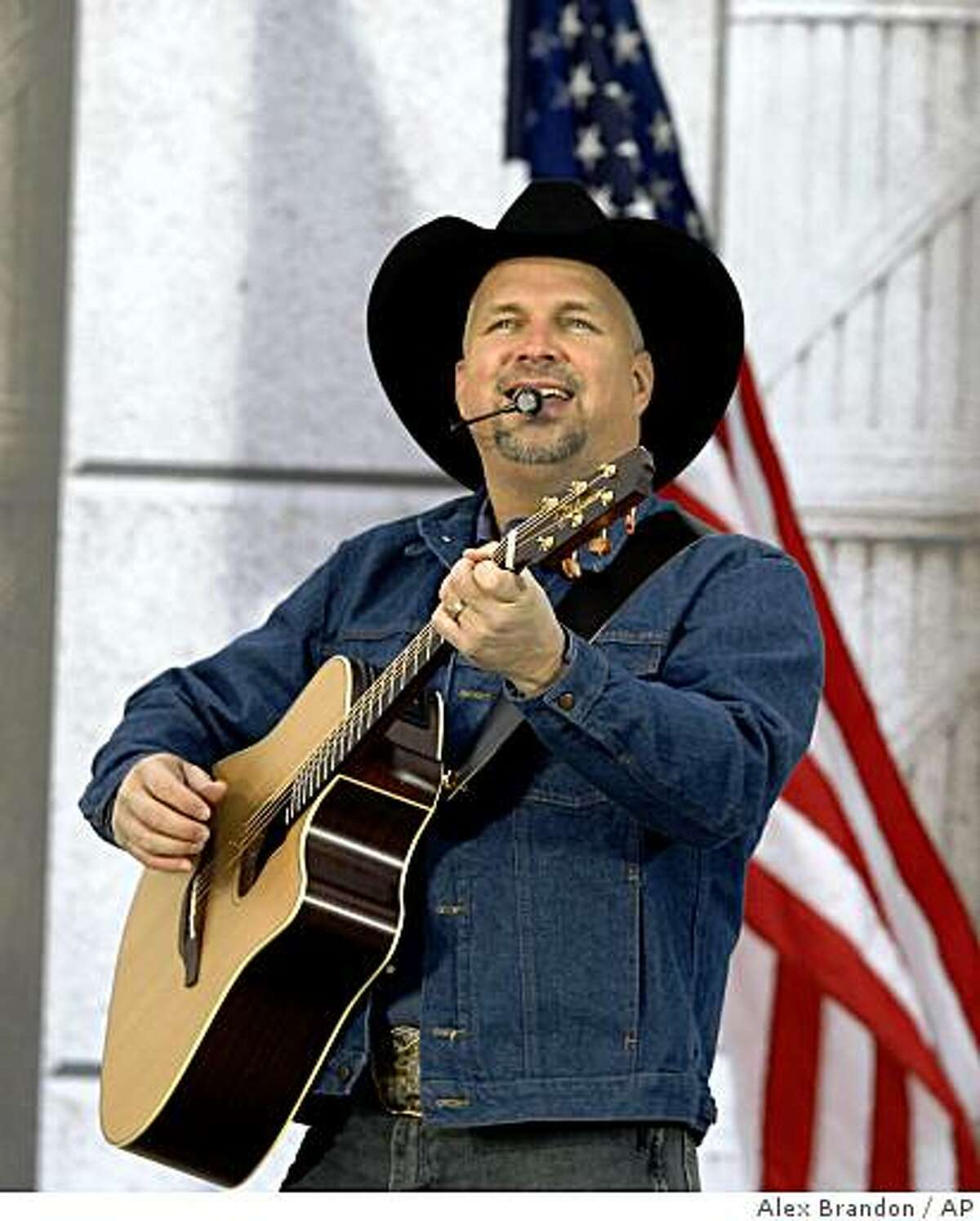 Garth Brooks performs during "We Are One: Opening Inaugural Celebration at the Lincoln Memorial" in Washington, Sunday, Jan. 18, 2009.