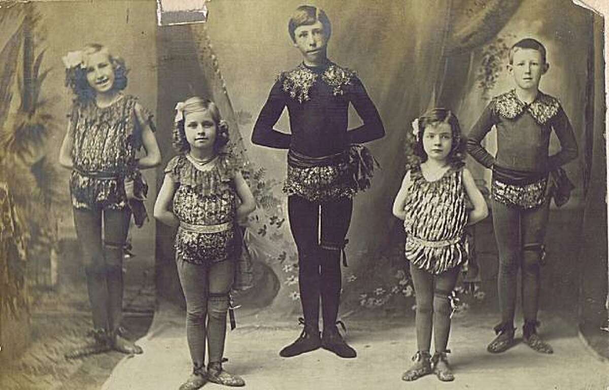 Candid vintage celebrity photos uncovered