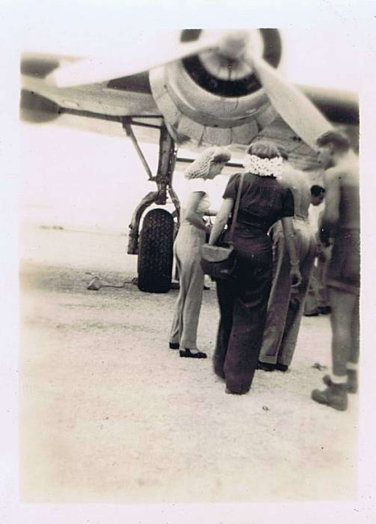 Candid vintage celebrity photos uncovered