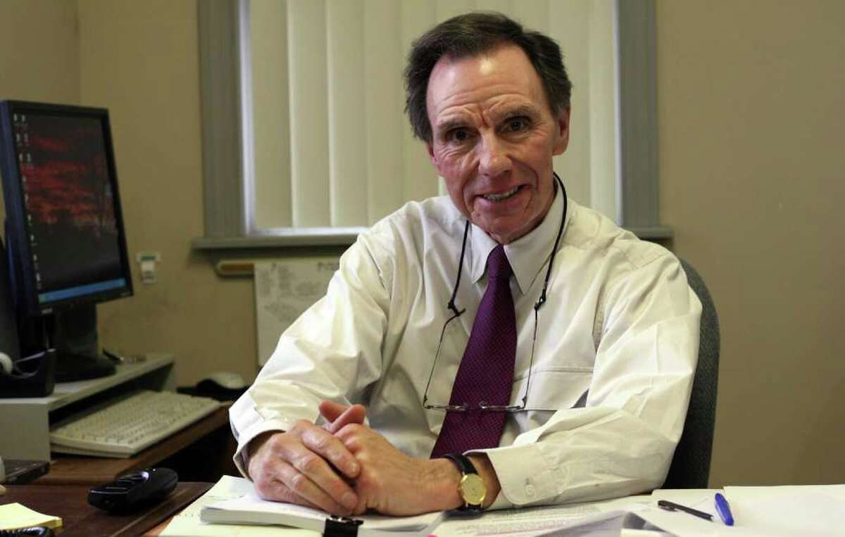 Housing panel mum on chief's resignation