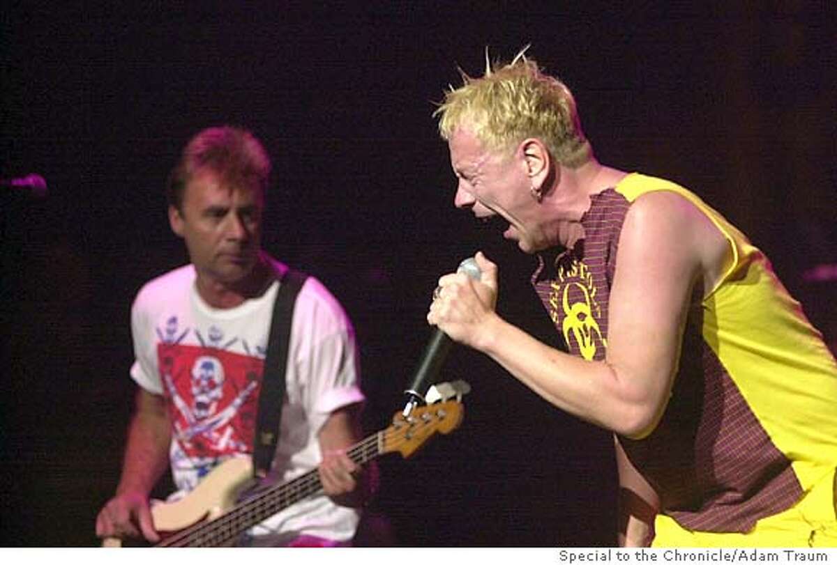 Sex Pistols Lydon Tries But Can T Revive Rage On Reunion Tour At Warfield
