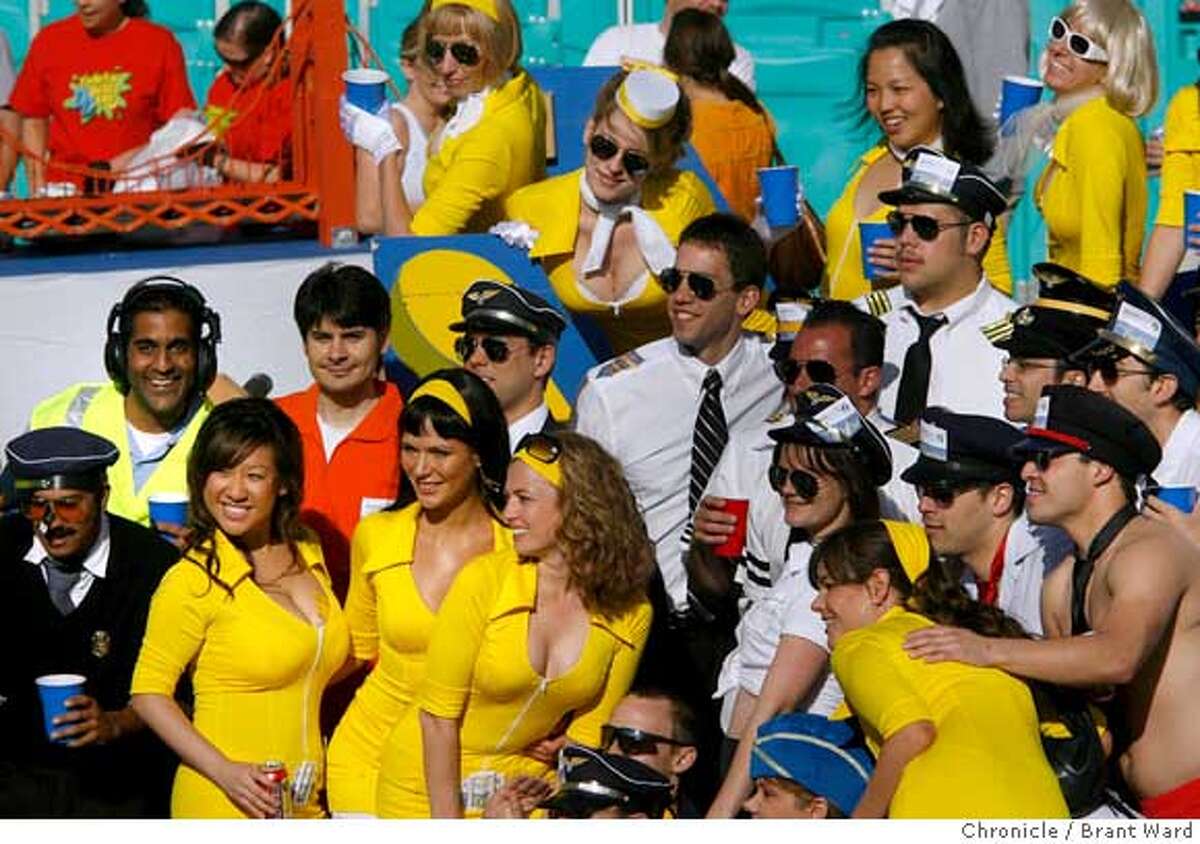 Thousands participate in Bay to Breakers race