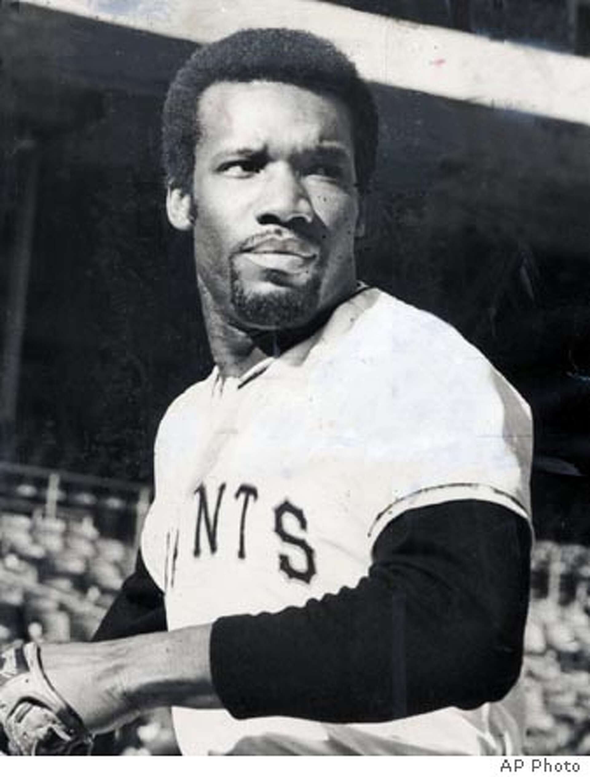 BOBBY BONDS / 1946-2003 / Giants lose one of their greats / 3-time All-Star  and father of Barry Bonds was 57