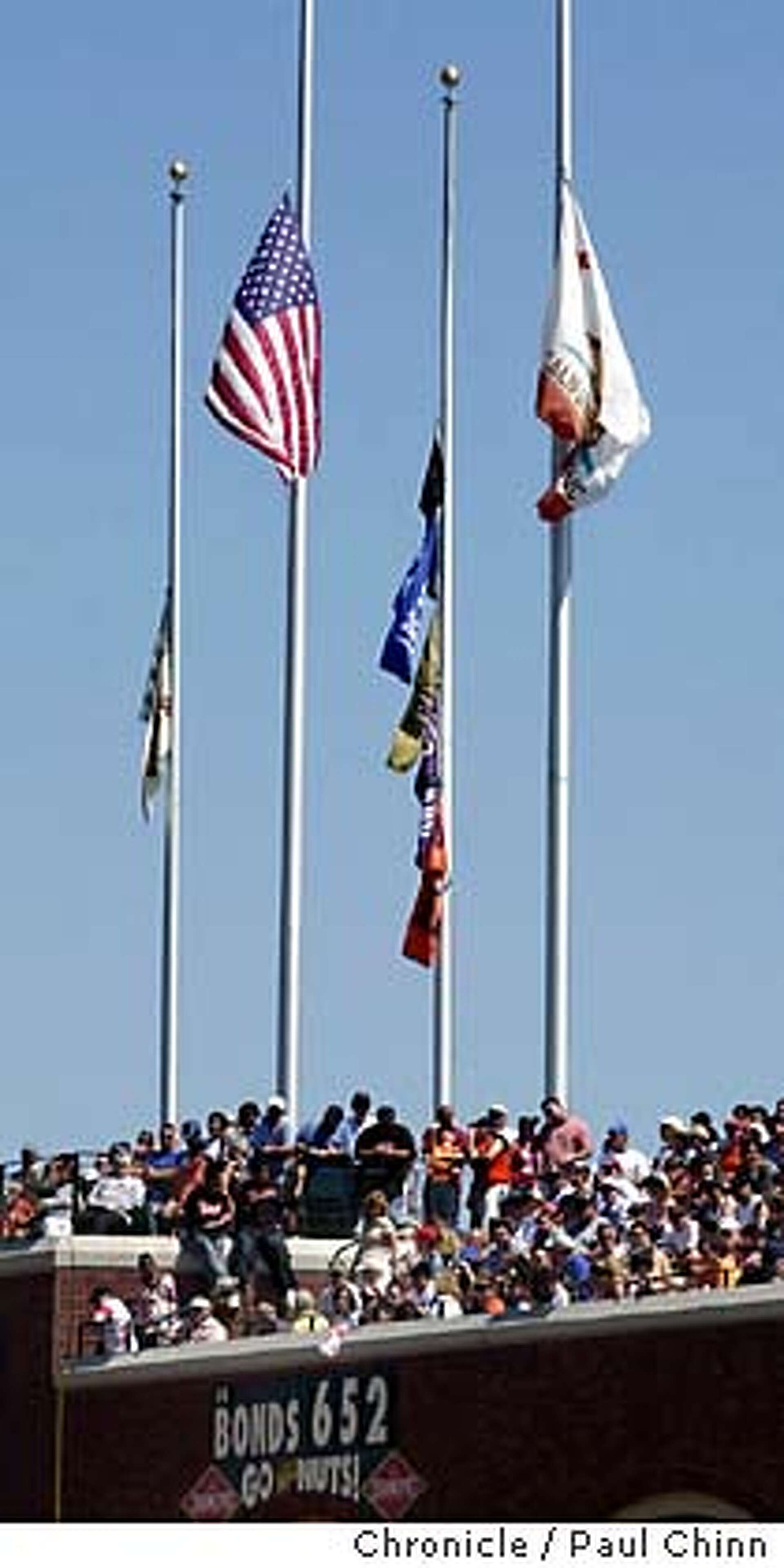 Giants great Bobby Bonds dies / 3-time All-Star and father