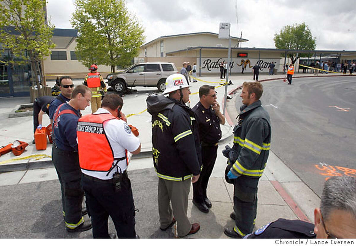 Some injured Belmont students return / SUV involved in school accident