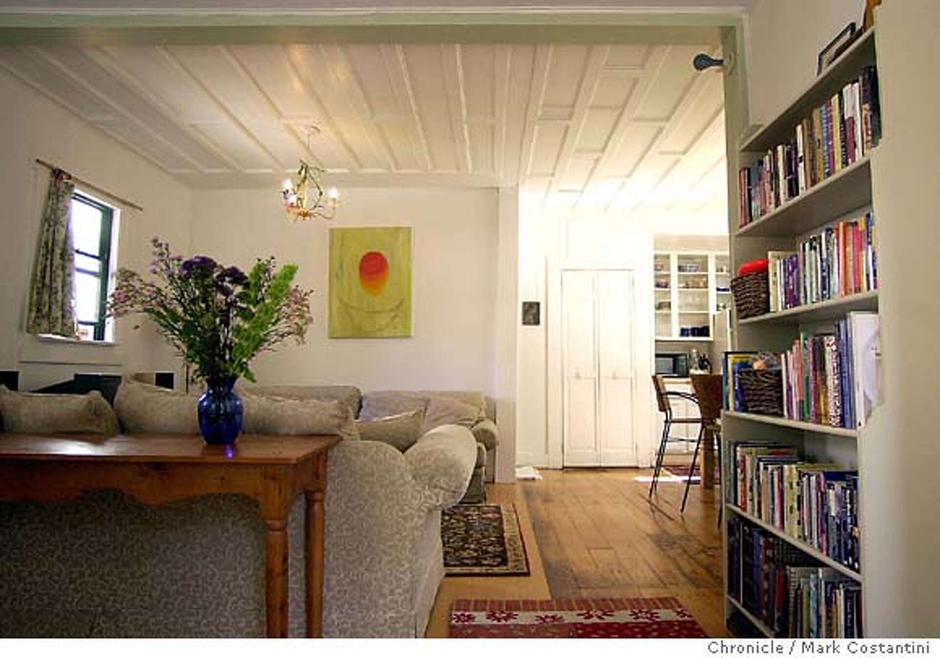 First home / Earthquake-era cottage measures up at 630 square feet, image size:1920x1344