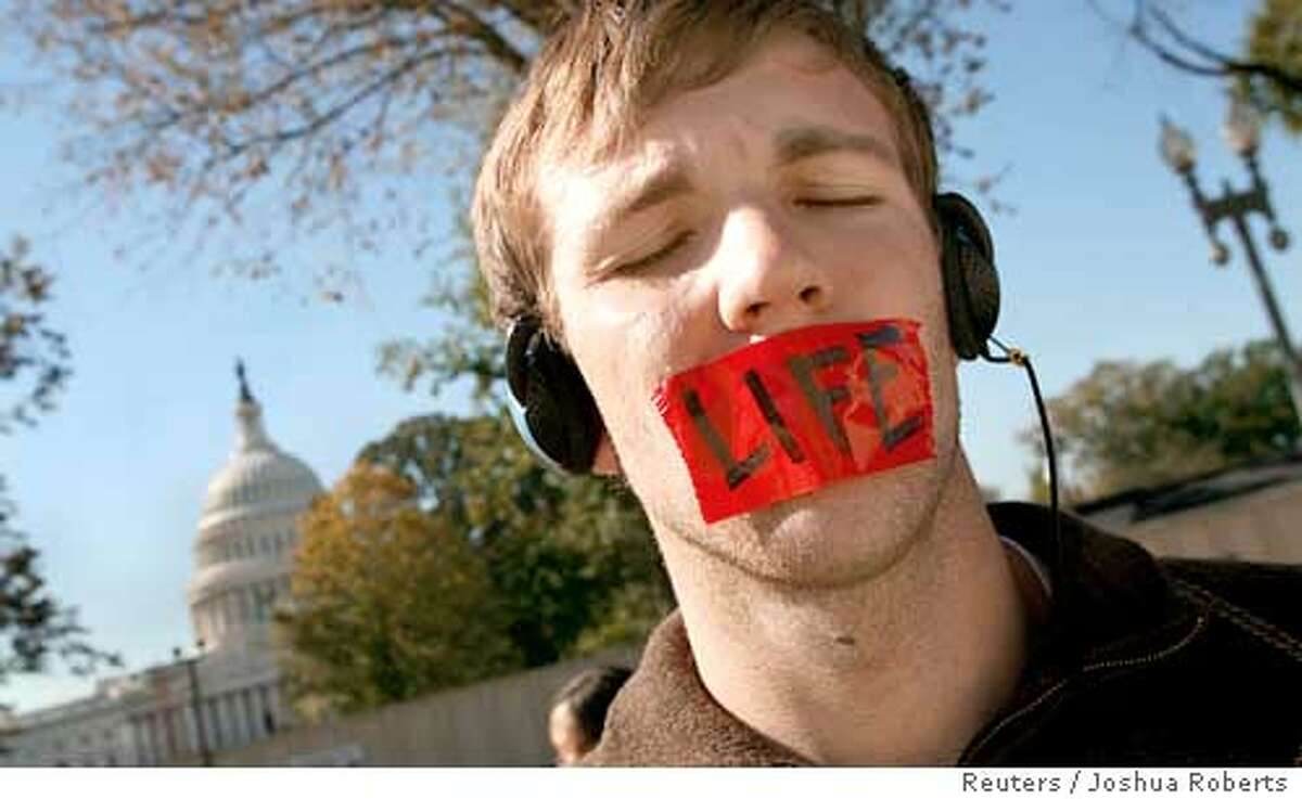 Both sides prepare for fight over Alito / CONSERVATIVE