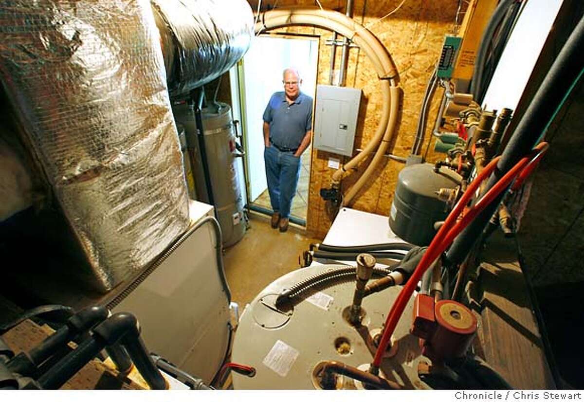 TAPPING UNDERGROUND ENERGY / Complex pump system provides both heating