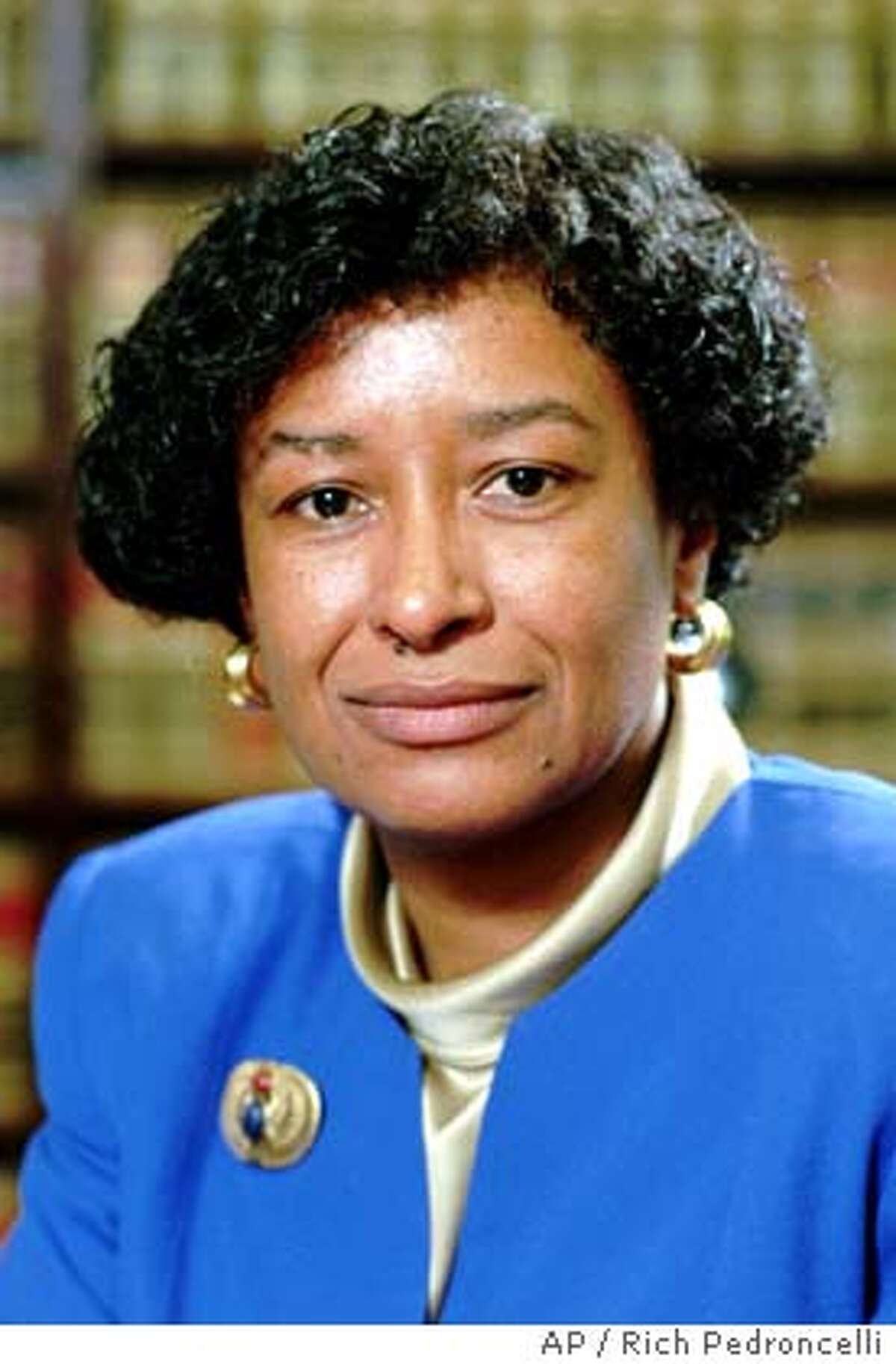 State justice picked for U S court / Conservatives cheer Bush #39 s