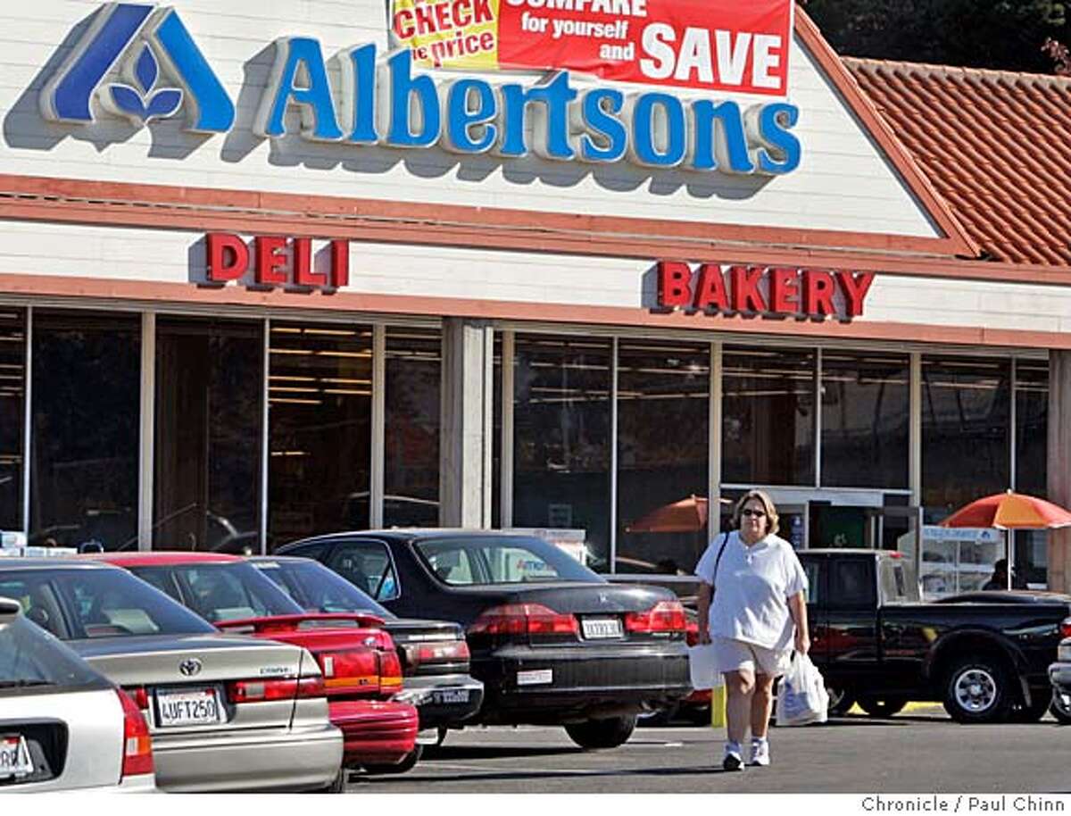 Grocery store woes / Buyers eye Albertson's Inc., hurt by discount
