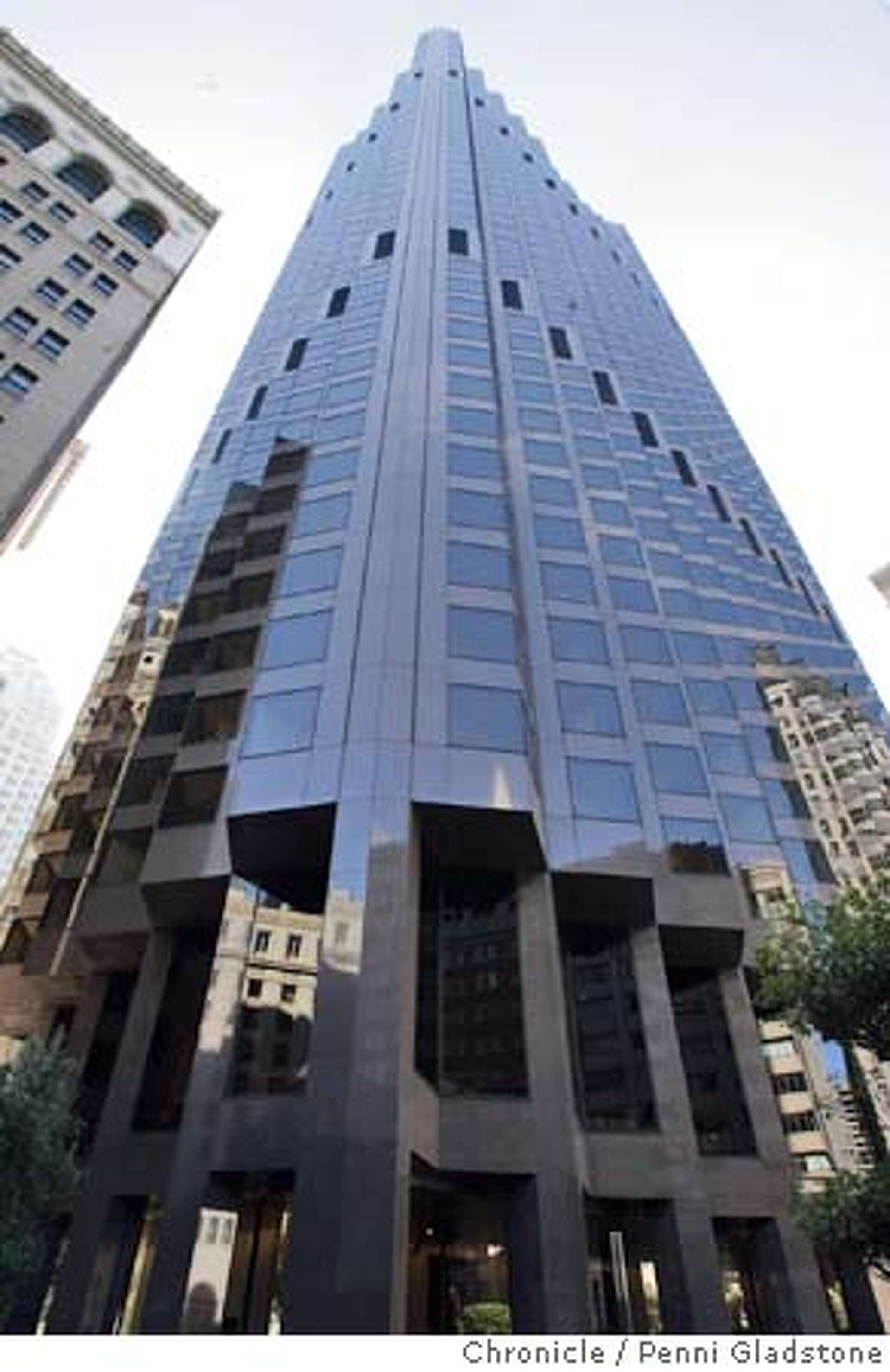 Changing hands / Hong Kong investors to buy BofA building for $1.05 billion  -- unless they get Trumped
