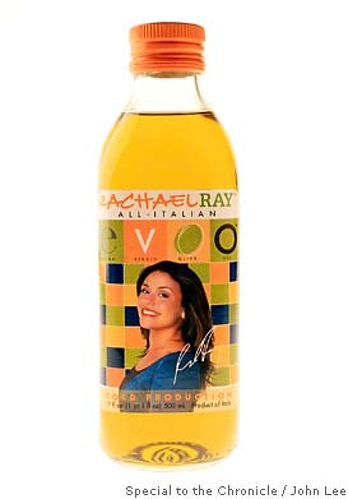 WHATS21_01JOHNLEE.JPG Rachael Ray olive oil. By JOHN LEE/SPECIAL TO THE CHRONICLE