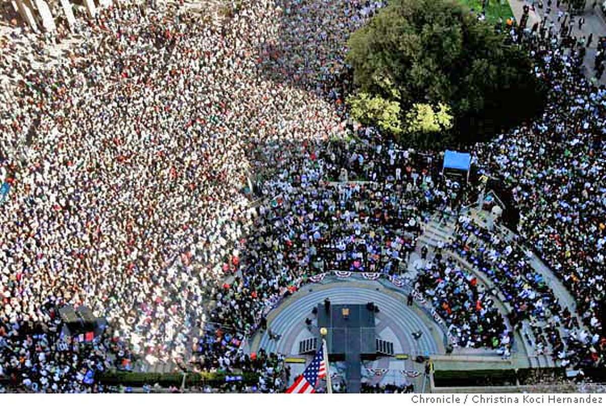 Thousands gather in Oakland to hear Obama's speech. Presidential candidate, Barack Obama, rallies in Oakland's City Center.(Christina Koci Hernandez/The Chronicle)