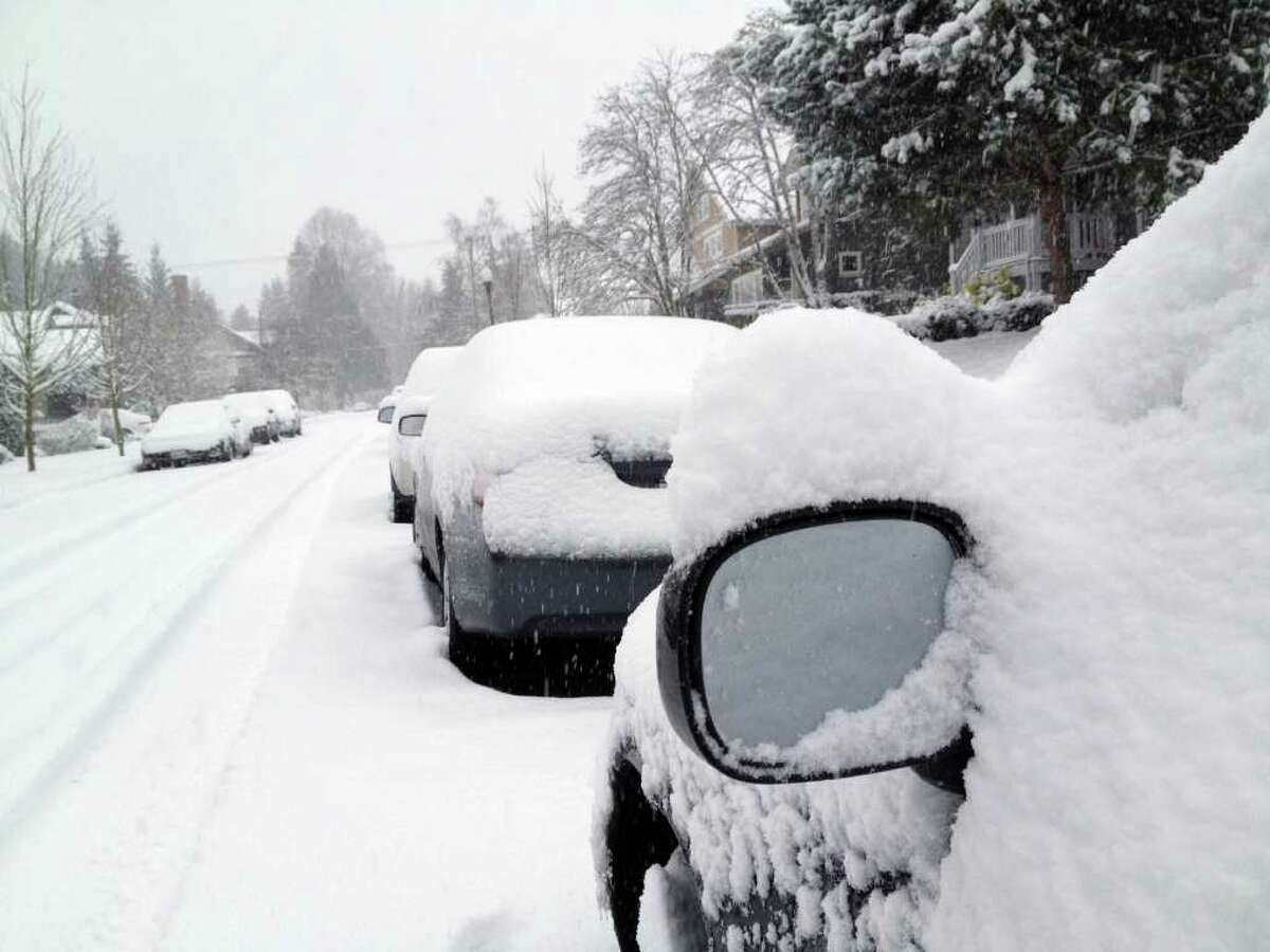 Major snowstorm arrives in Seattle