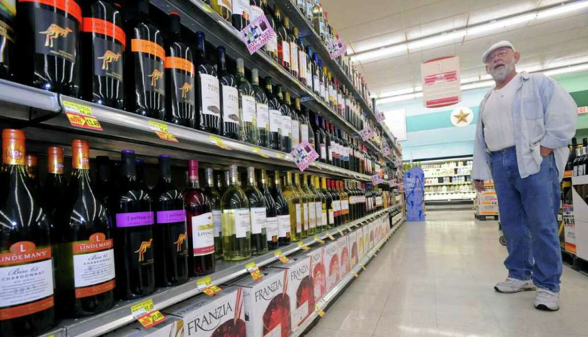 Vidorians call beer, wine sales 'a step forward'