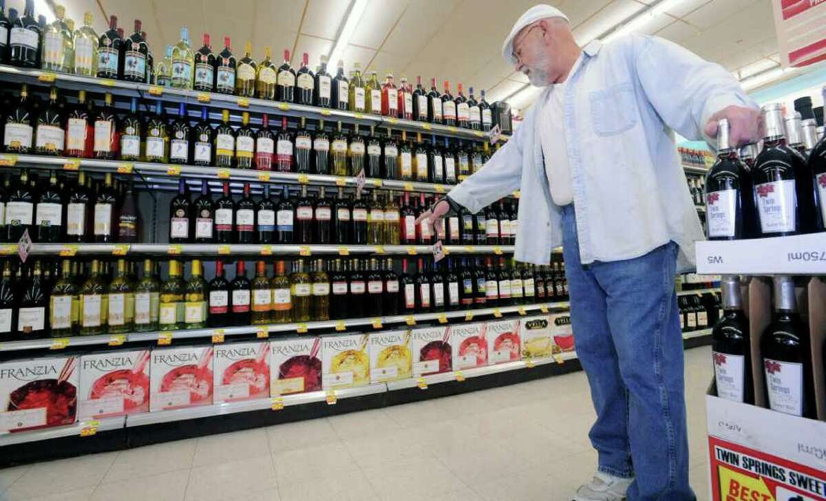 Vidorians call beer, wine sales 'a step forward'